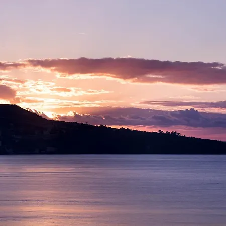 Hotel Laqua By The Sea 4*