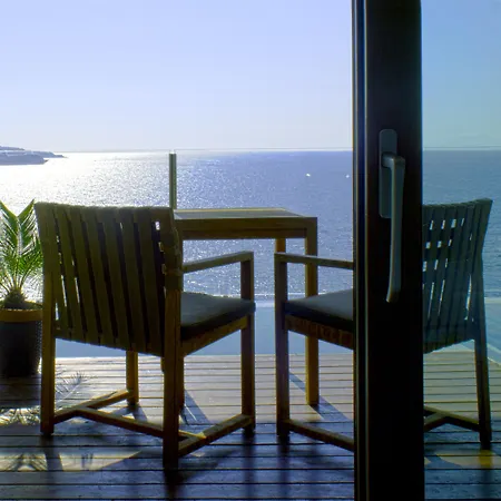 Hotel Laqua By The Sea Meta