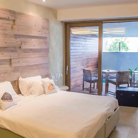 Hotel Laqua By The Sea