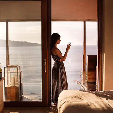 Hotel Laqua By The Sea 4*