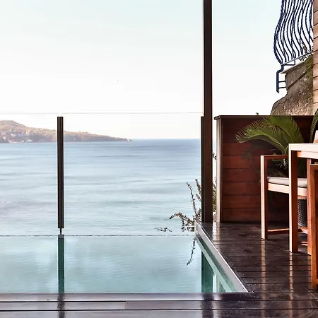 Hotel Laqua By The Sea Meta