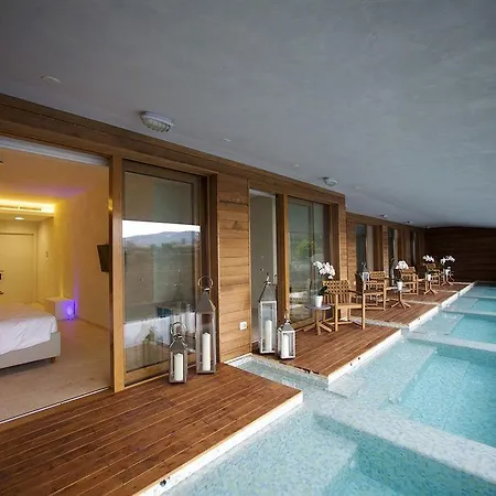 Hotel Laqua By The Sea Meta