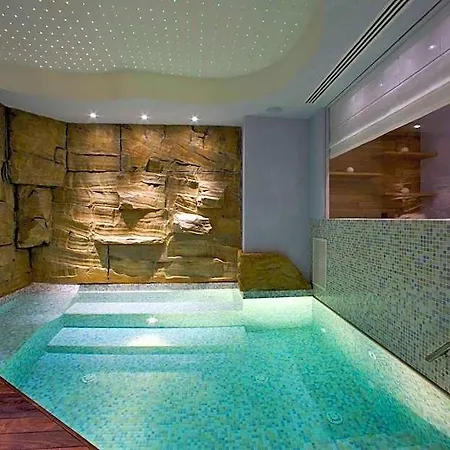 Hotel Laqua By The Sea 4*