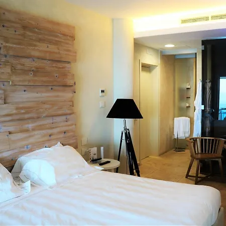 Hotel Laqua By The Sea