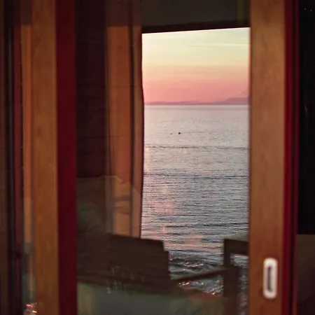 Laqua By The Sea Hotel 4*