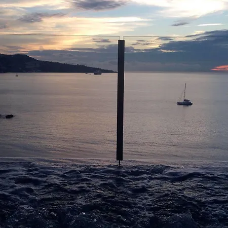 Laqua By The Sea Meta