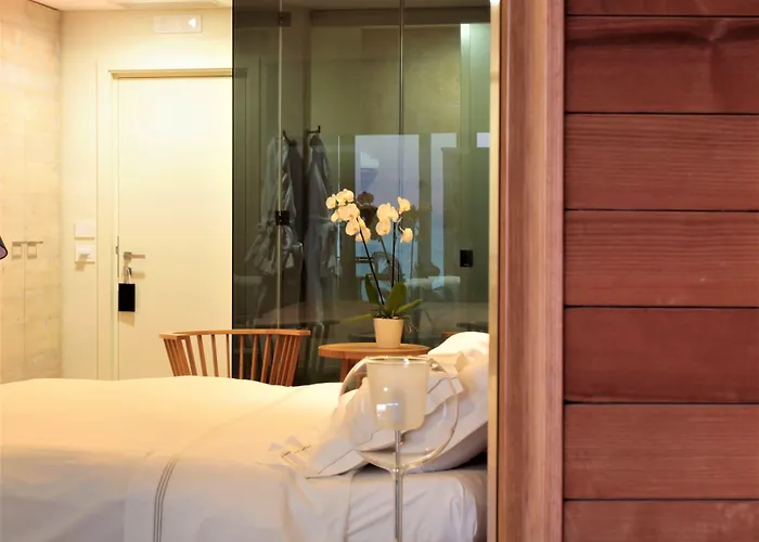 Hotel Laqua By The Sea Meta